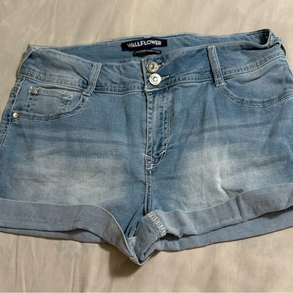 Wallflower Light Blue Jean Shorts - Picture 3 of 6